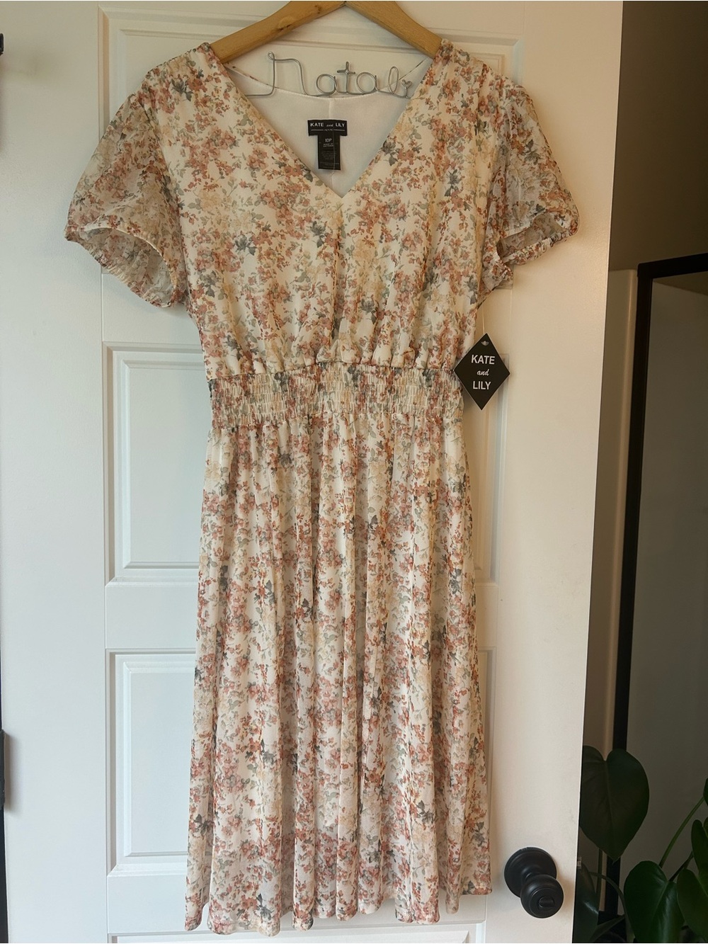 NWT Cream Floral V-Neck Midi Dress